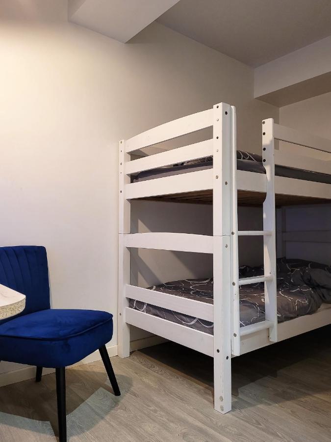 L'établissement LA PLAGE A 2 PAS , vous propose 4 appartements neufs avec services , lits faits à votre arrivée , serviettes de toilette , ménage , Wifi , en hyper centre , Vue mer à 50m , tout est accessible à pied Dieppe Exterior foto